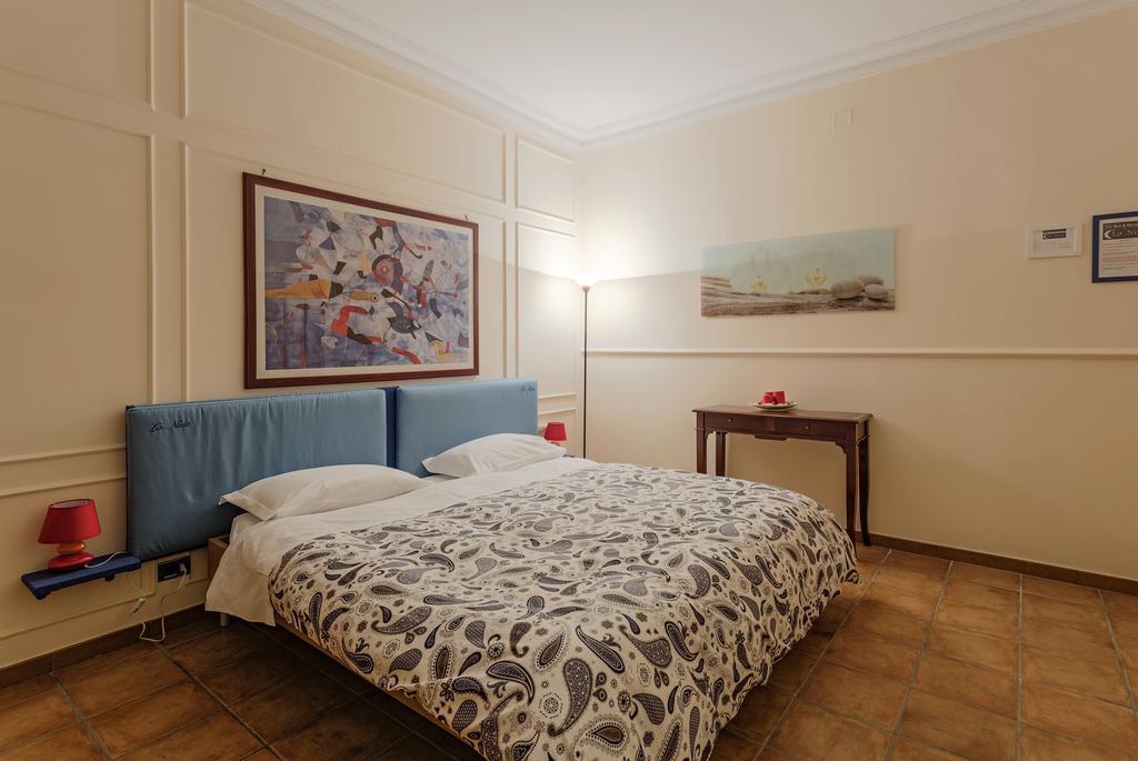La Nuit Bed and Breakfast Bari Kamer foto